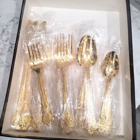 Vintage Rogers 20-Piece for Four 24K Gold Plated Flatware Set by Stanley Roberts - Picture 4 of 4
